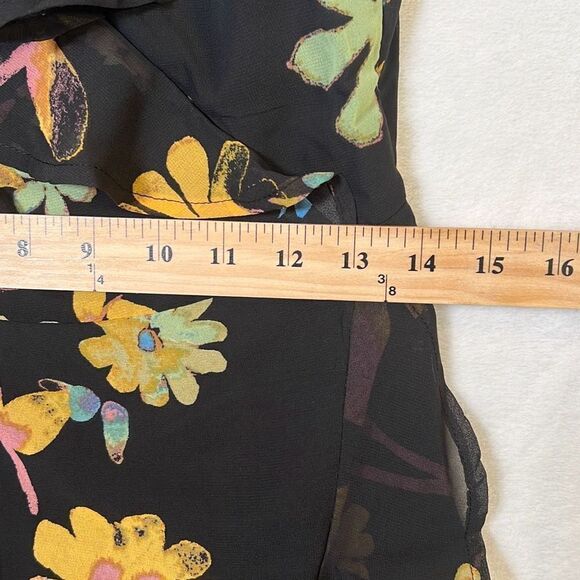 Urban outfitters Teyanna Floral‎ Cold Shoulder Mini Dress-NWT - Picture 3 of 8